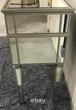 (C&C) Mirrored Dressing Table With Five Drawers