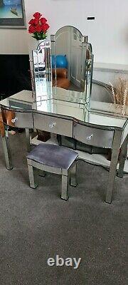 Canzano Mirrored Dressing Table Set