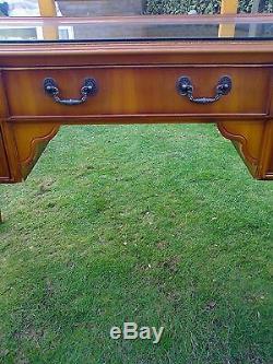Decorative Dressing Table. Three Drawers/Cupboard/Mirror/Removable Glass Top