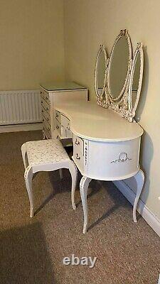 Dressing table with drawers, stool and mirror french style
