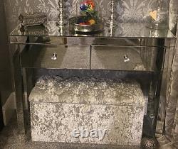 Glass mirrored dressing table