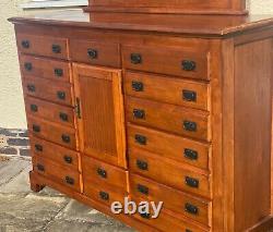 Large modern chest of drawers with mirror dressing table Bedroom Storage