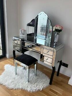 Mirrored dressing table set