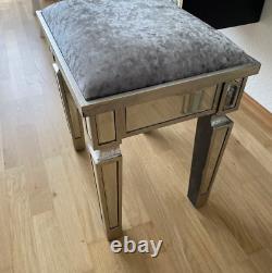 Venetian Mirrored Stool Dressing Table Chair Glass Velvet Wood Luxury Room Seat