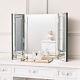 Grande Coiffeuse Avec Triple Miroir Et Table De Toilette à Miroir Pour Une Décoration Luxueuse Et Glamour.