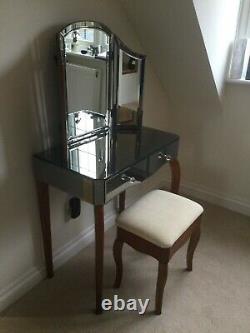 Laura Ashley Mirrored Dressing Table, Miroir Tri-pli Et Tabouret Stunning