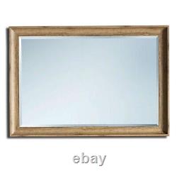 Miroir rectangulaire élégant effet chêne Fraser 104cm x 73cm suspendu au mur à manteau