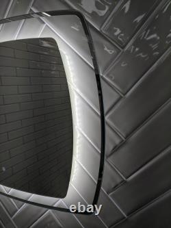 Miroirs de salle de bains LED illuminés par Tesla Designer IP44, deux tailles